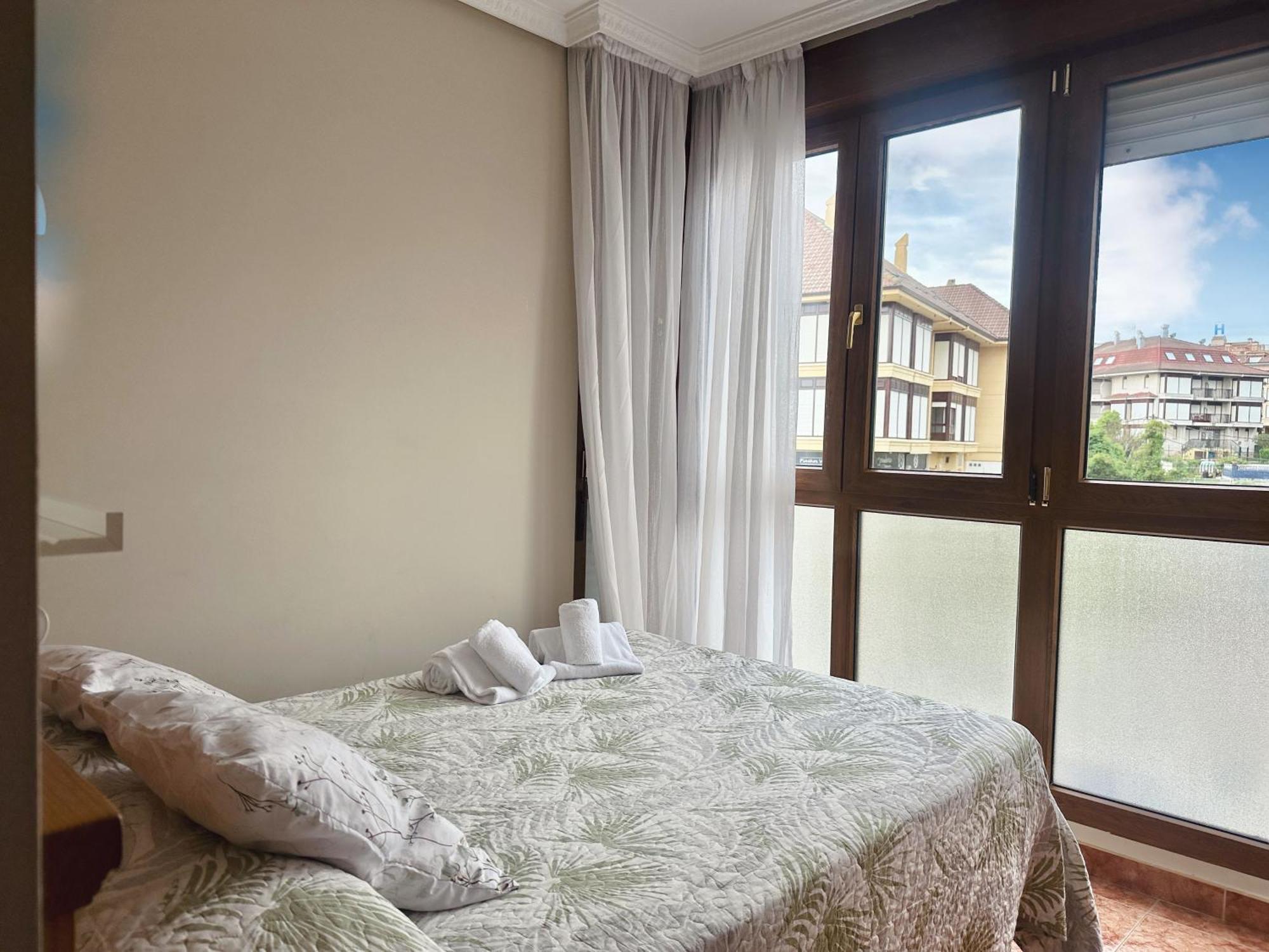 Apartamentos Pineda Noja Exteriör bild